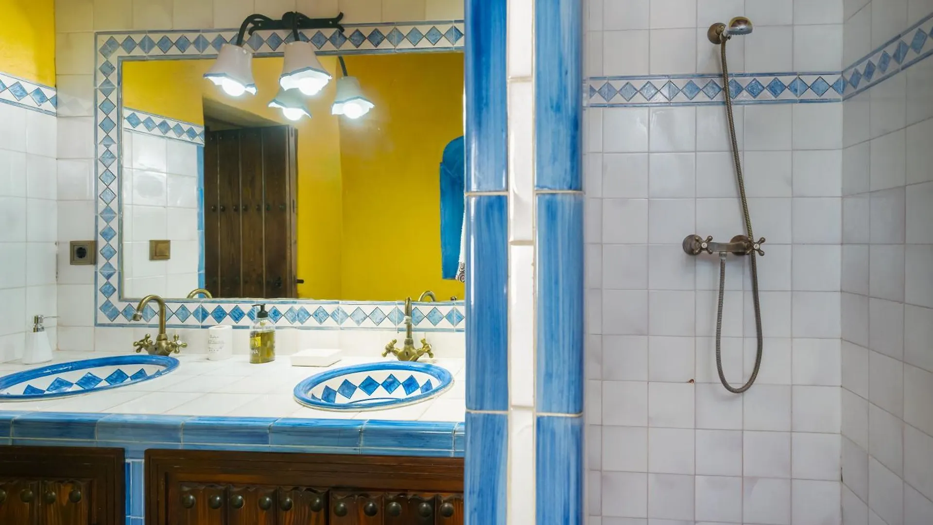 Molino Chirrin Apartman Constantina 0*,  Spanyolország